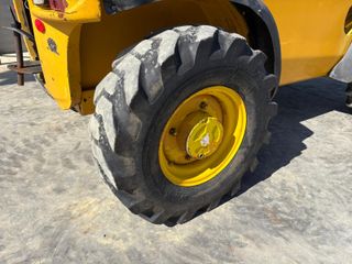 MANIPULADOR TELESCÓPICO JCB 527-55