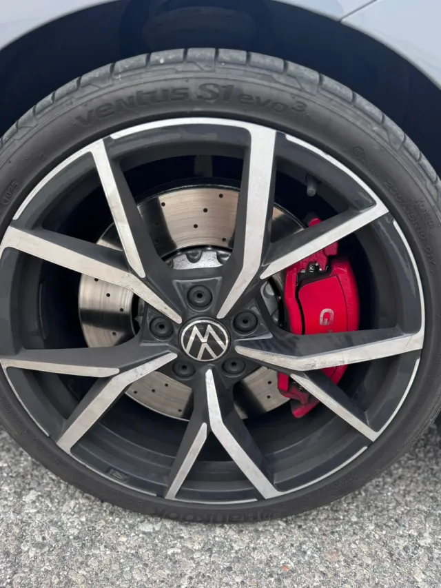 Volkswagen Golf 2021