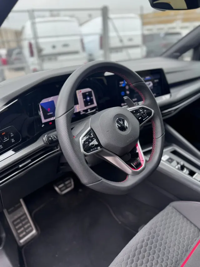 Volkswagen Golf 2021