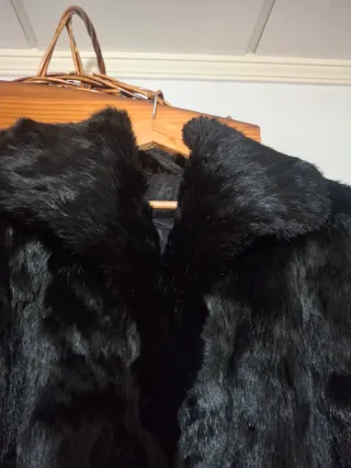 Abrigo de pelo natural talla m amplia