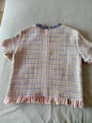 Top estilo Chanel flecos multicolor