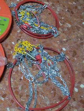 Cadenas de nieve Talla 80 (Nuevas)