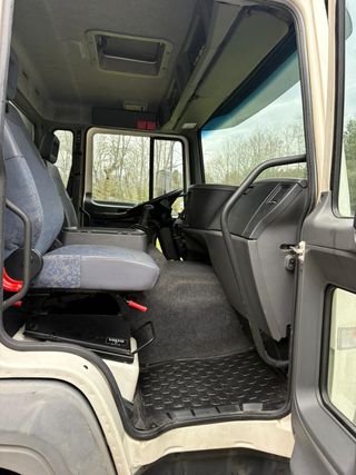 Volvo FL6 180CV