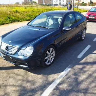 Mercedes-Benz Clase C 2005 Automático