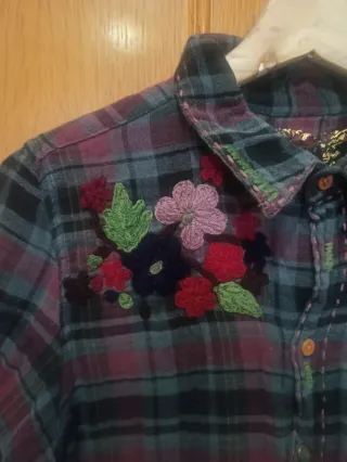 Camisa Desigual bordada Talla S
