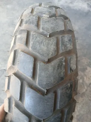 Llanta Pirelli 130/90-10 61J para Aprilia Rally 50