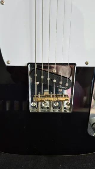 Guitarra Telecaster Harley Benton Negra Mejorada