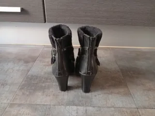 Botines negros mujer con pelo