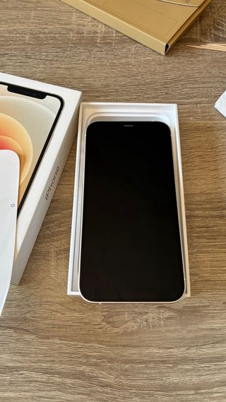 iPhone 12 Blanco 128GB + Caja + Cristal