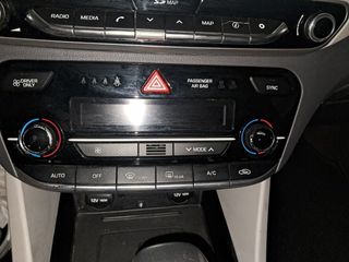 Hyundai IONIQ 1.6 GDI HEV Style DCT