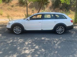 Audi A4 Allroad 2011