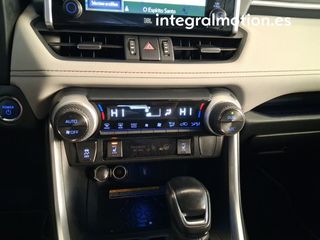 Toyota Rav4 2.5l 220H Luxury