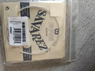 Guitarra Admira Clásica + Funda y Cuerdas