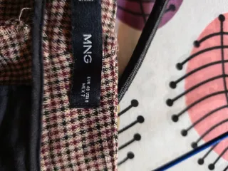 Pantalón cuadros Mango recto gris