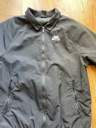 Chaqueta Nike SB Negra