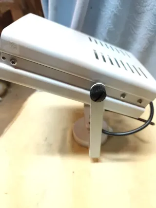 Faretto snodabile bianco con lampadina