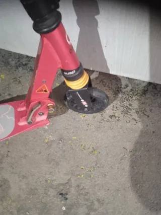 Monopatín infantil rosa