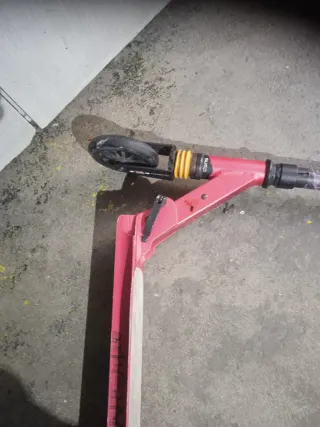 Monopatín infantil rosa