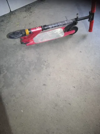 Monopatín infantil rosa