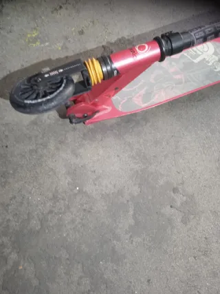 Monopatín infantil rosa