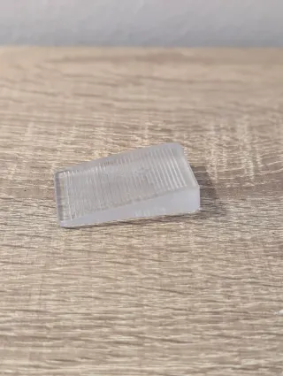 Pack 32 cuñas transparentes para muebles