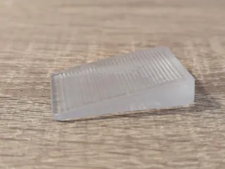 Pack 32 cuñas transparentes para muebles