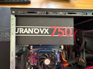 Torre PC Sobremesa Negra y Plateada