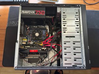 Torre PC Sobremesa Negra y Plateada