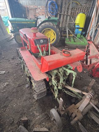 Tractor Carraro 3500 cadenas