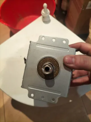 Magnetrón para microondas