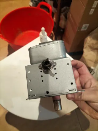 Magnetrón para microondas