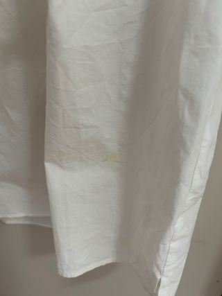 Blusa blanca Zara Basic con pompones · Talla XS ·