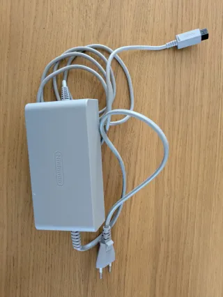 Nintendo Wii U Negra 32GB + accesorios (leer)