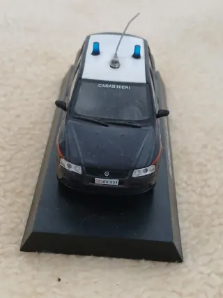 Modellino Fiat Stilo Carabinieri 2001