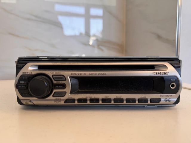 Radio Sony CDX-GT210 (ORIGINAL)