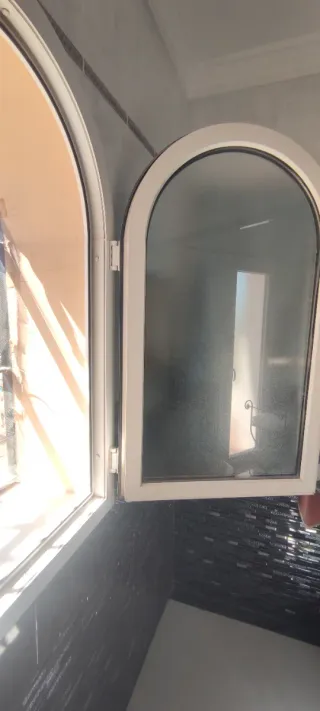 Ventana PVC curva medio punto