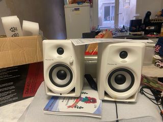 Parlantes Pioneer DJ DM-40W Blancos