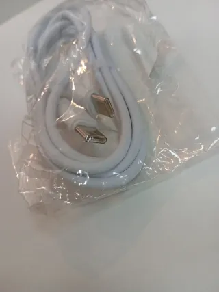 Cable Cargador USB-C.  Nuevo.