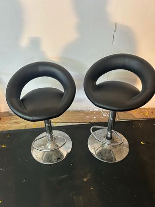 2 Sillas Altas Giratorias y Abatibles