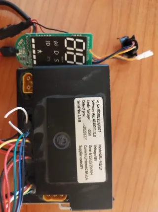 Centralita y LCD Cecotec Bongo Y65