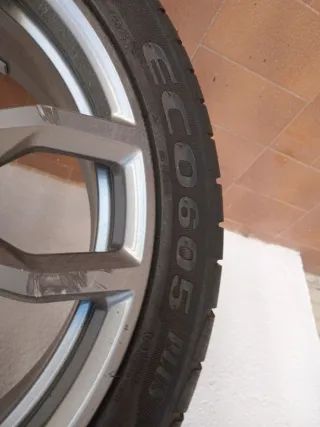 2 Llantas BMW 18" , neumaticos 80% vida