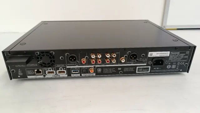 Reproductor Blu-ray Panasonic W8Y2810