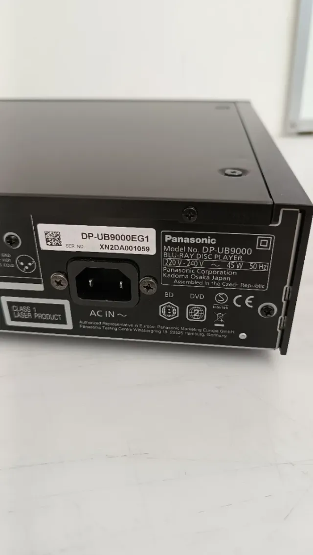 Reproductor Blu-ray Panasonic W8Y2810