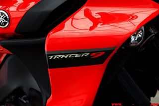 YAMAHA TRACER 9