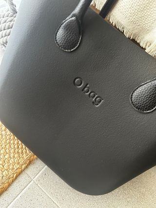Bolso O Bag clásico negro – Nueva