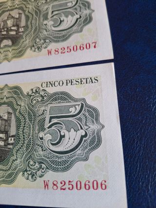 Pareja correlativa de Billetes 5 Pesetas 1951