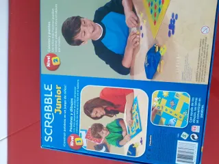 Scrabble Junior Juego de Palabras