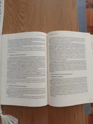 Factor religioso y Derecho: Curso básico de Der...