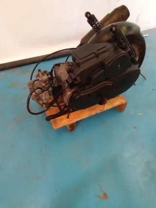 Motor Suzuki Burgman 2004