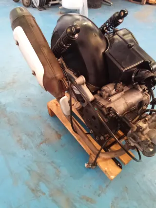 Motor Suzuki Burgman 2004